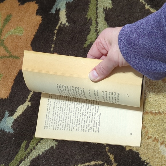 Lot of 5 Books - Picture 15 of 16